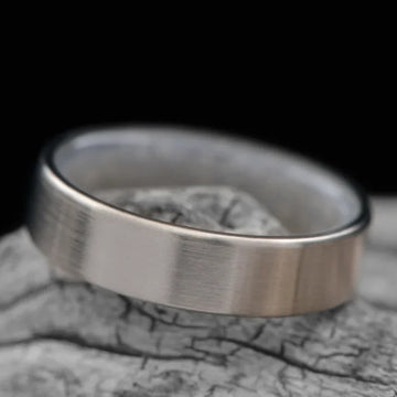 Men’s Brushed Silver Flat Band – Minimalist Matte Ring