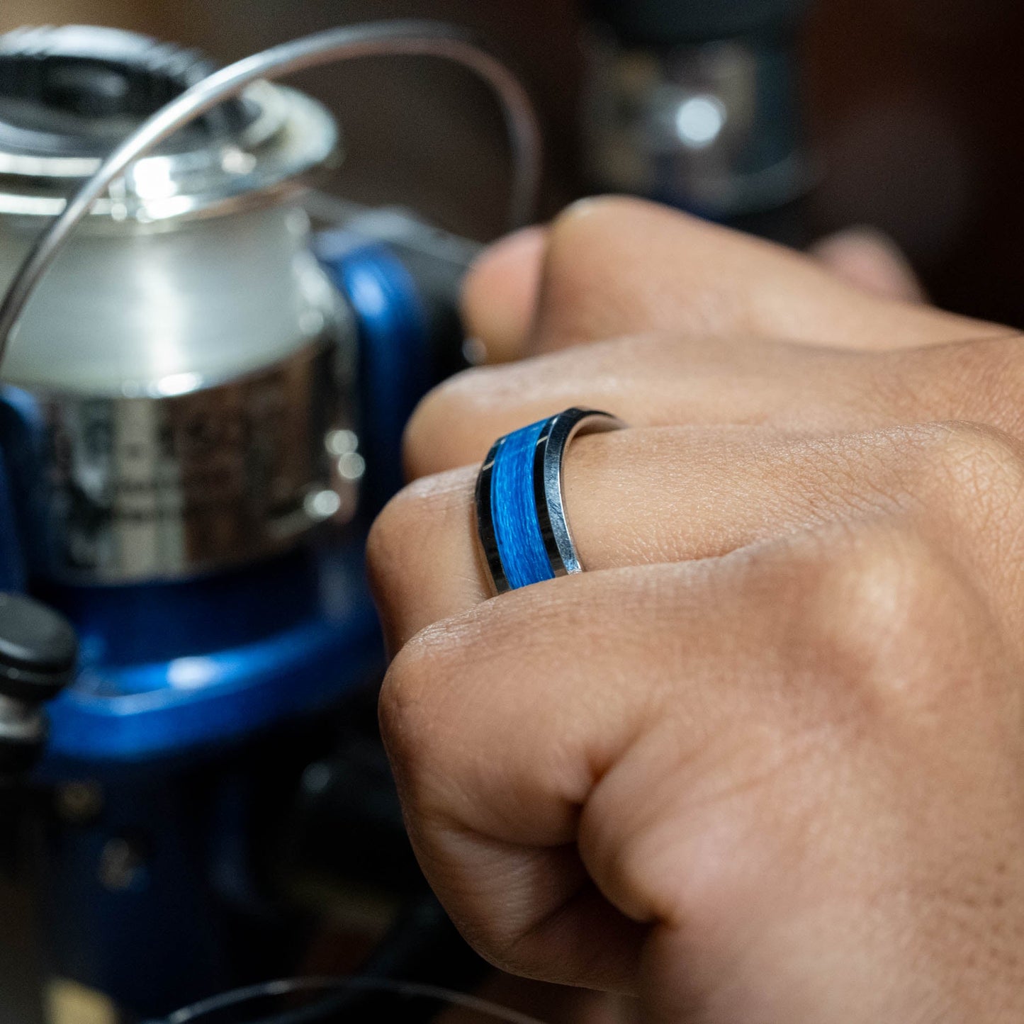 Men's Blue Carbon Fiber Inlay Ring– Polished Silver Luxury Ring