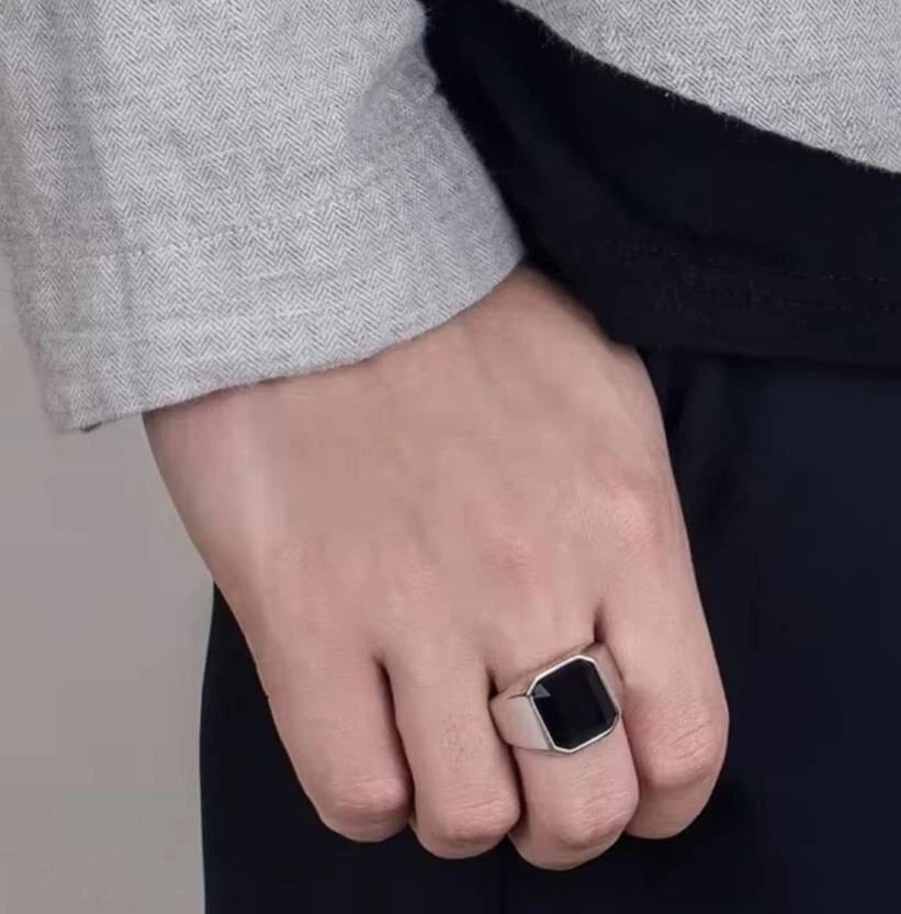 Vintage Black Square Ring