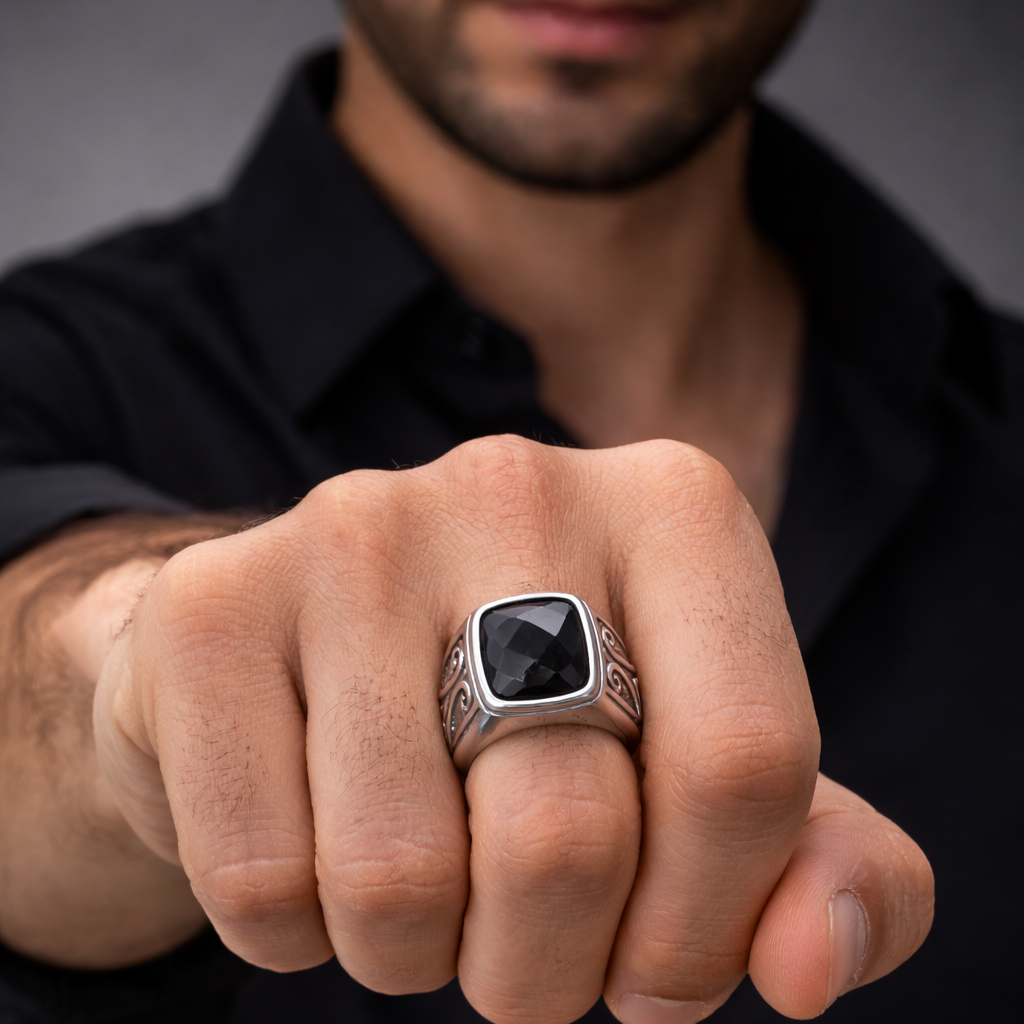 Royal Onyx Signet Ring – Premium Silver Statement